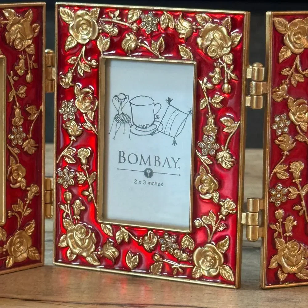 Vintage Bombay Co Red Enamel Gold Rose Triptych Hinged Triple 2x3 Photo Frame